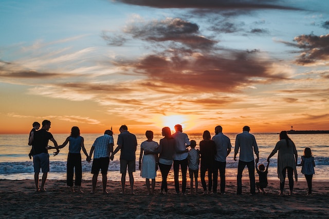 camping adolescents bord de mer